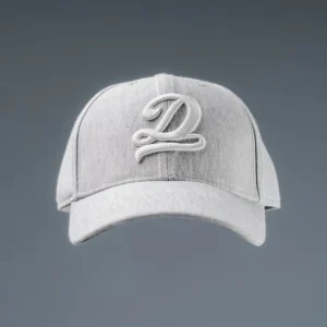 Gorra Gris Claro Con Bordado Frontal DNM
