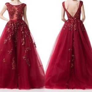 Ampon faldilla sobrepuesta tul