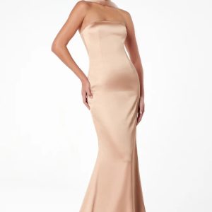 Satin strapless con choker