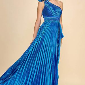 Satin de un hombro detalle plisado con abertura en pierna