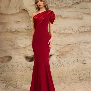 Asimétrico detalle un hombro corte sirena