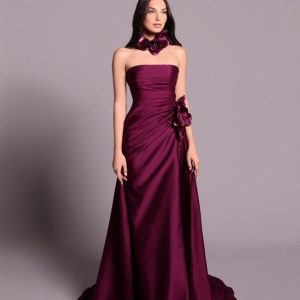 Strapless drapeado detalle en cintura y choker